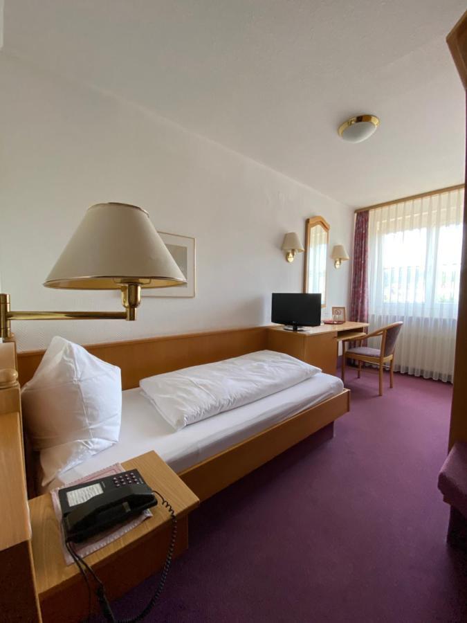 Hotel-Restaurant Zum Loewen Jestetten Extérieur photo