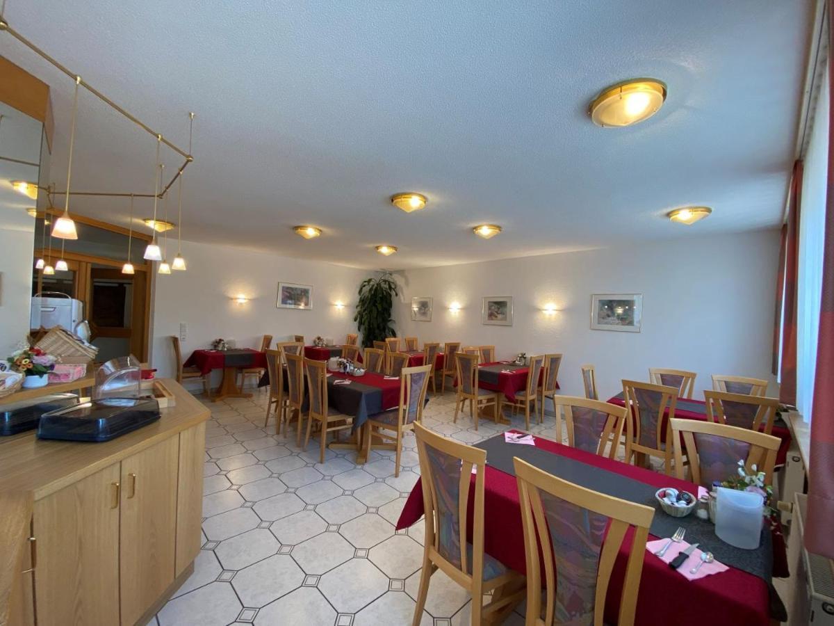 Hotel-Restaurant Zum Loewen Jestetten Extérieur photo