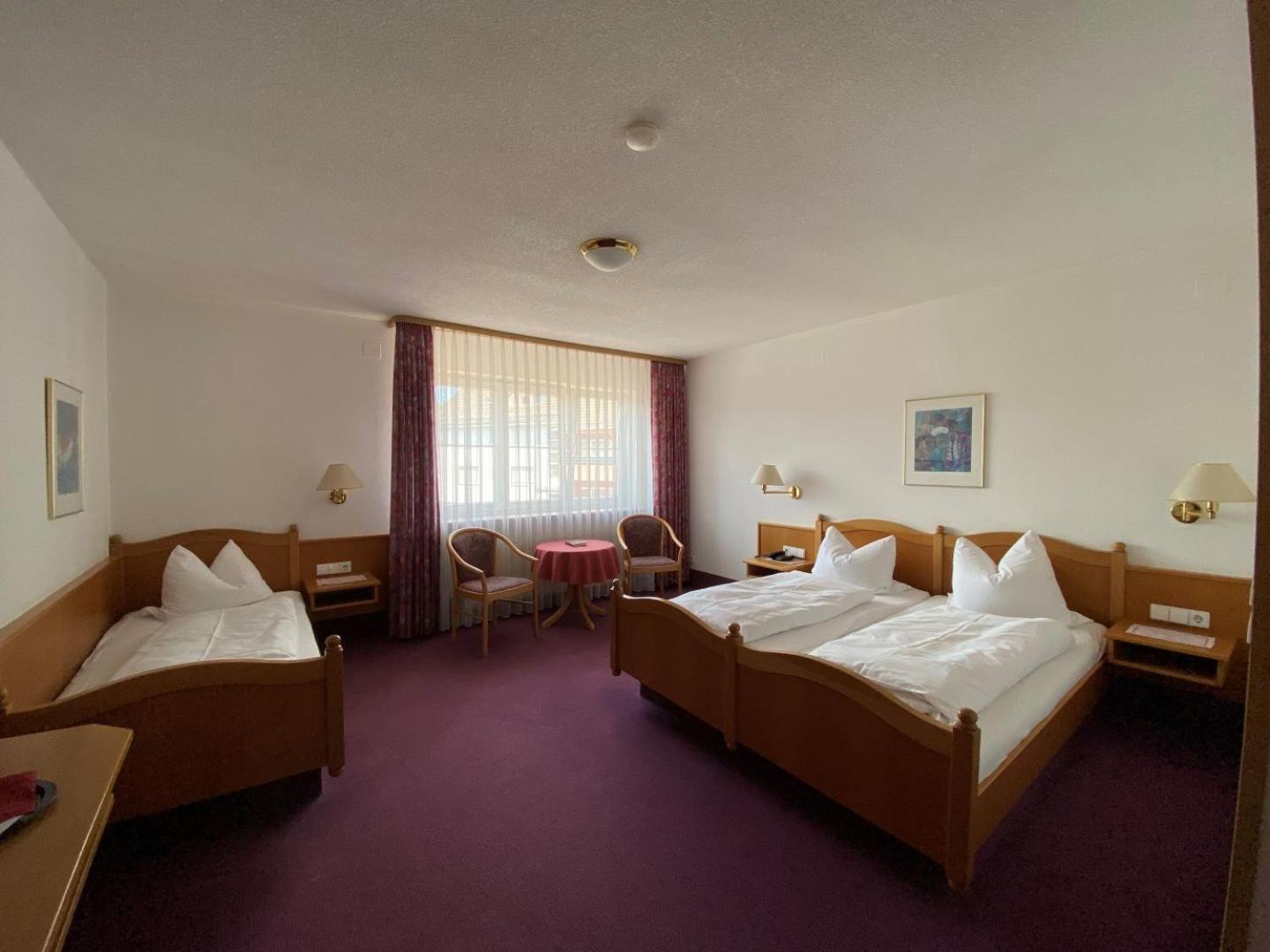 Hotel-Restaurant Zum Loewen Jestetten Extérieur photo